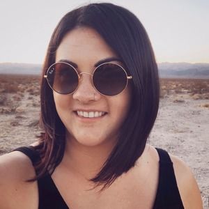 Meet your Posher, Abigail